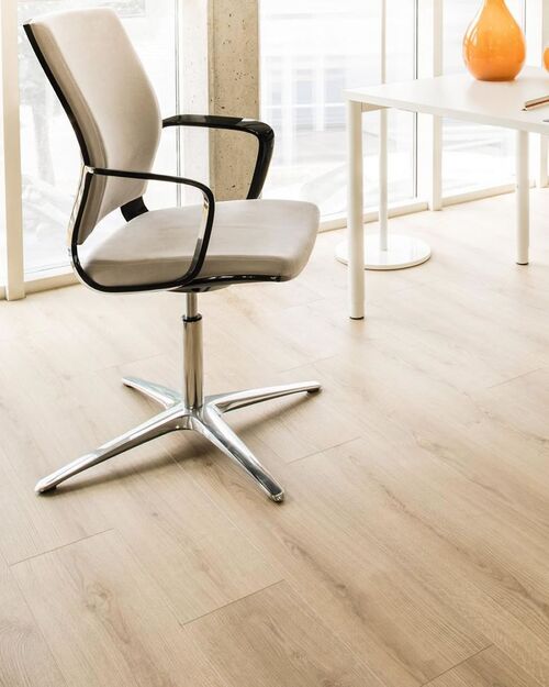 Kaindl Natural Touch Oak Evoke Classic