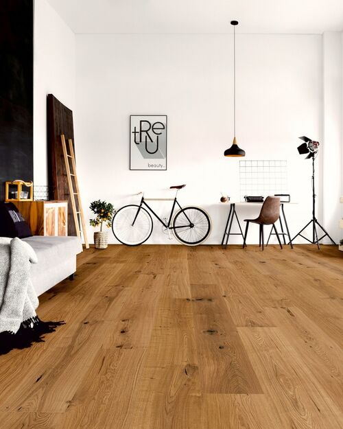 Thede Witte Oak XL Knotty Handscraped Oiled