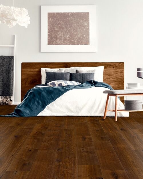 Thede Witte Oak XL Knotty Darkbrown Handscraped Smoked Oiled