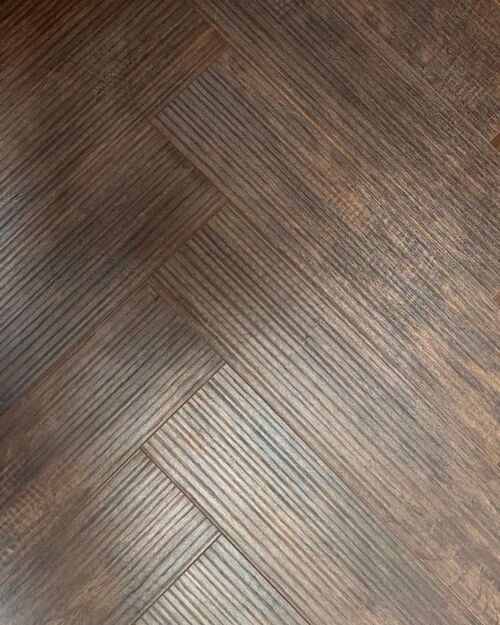 Aston Luis Versailles Balıksırtı Laminat Parke
